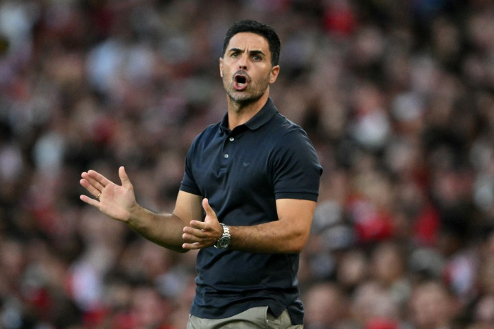 Arsenal Bidik Bek Baru Sebelum Premier League Dimulai