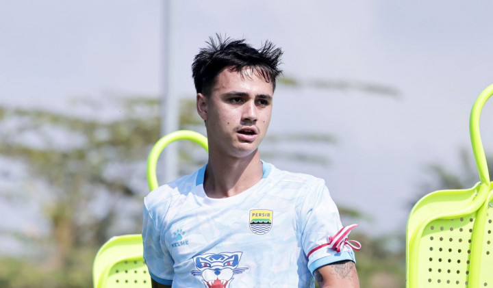 Eliano Reijnders Siap Tampil Lawan Bali United, Persib Bidik Kemenangan
