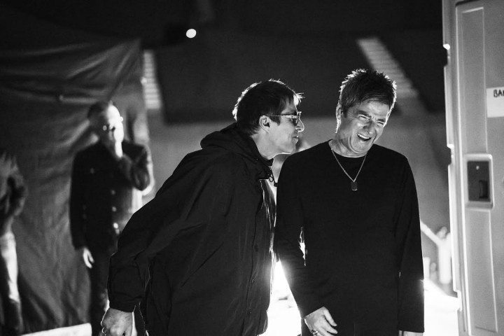 Oasis Rilis Trailer Dokumenter 