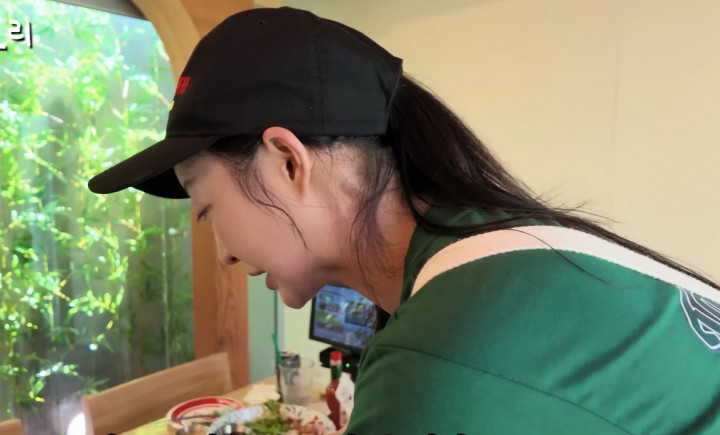 Sepi Job, Idol K-Pop Ini Banting Setir Jualan Taco