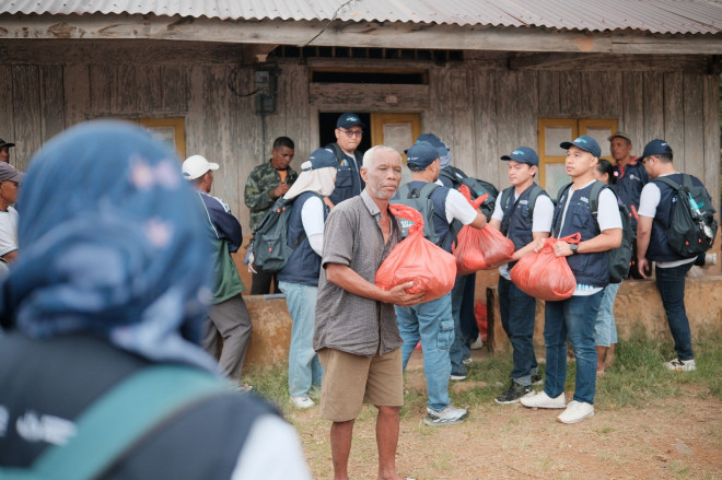 : Peringatan Hari Ulang Tahun ke-81 Kemerdekaan Republik Indonesia menjadi momentum untuk memperkuat solidaritas bagi masyarakat terdampak bencana di Nusa Tenggara Timur (NTT).