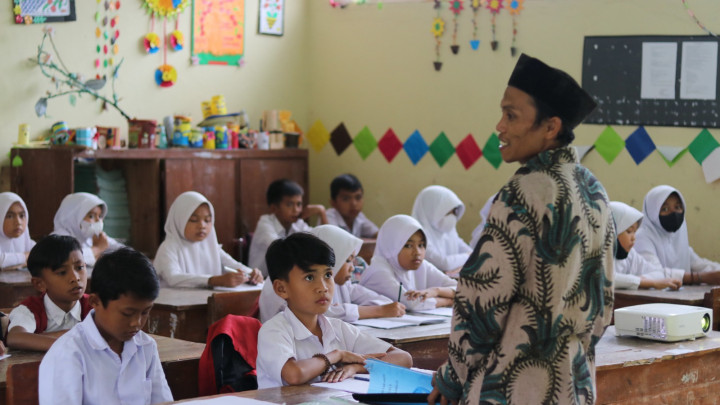 Guru PPPK Jadi PNS di 2027: Daerah Tunggu Juknis