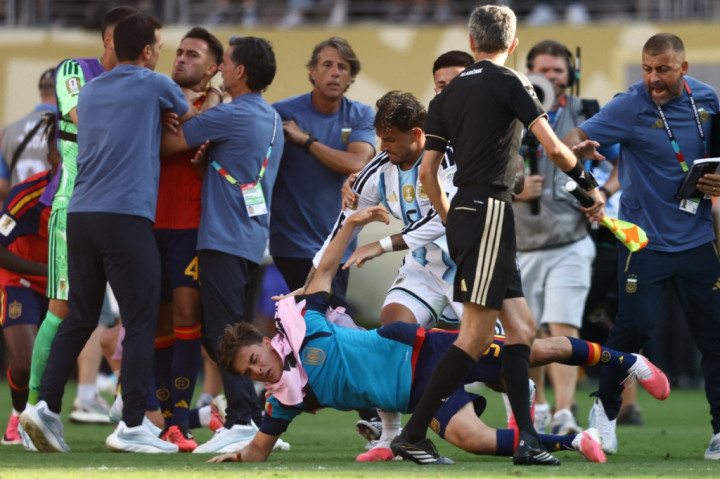 Usai Keributan Final Piala Dunia, FIFA Jatuhkan Sanksi Berat ke Argentina