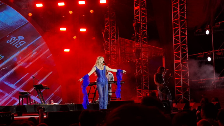 Terbiasa Cuaca Dingin Norwegia, Astrid S Kepanasan Tampil di LaLaLa Festival Jakarta