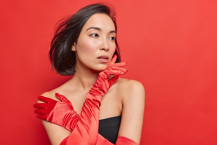 Sering Keliru? Ini 5 Kebiasaan Cuci Muka yang Bikin Skin Barrier 'Menjerit'!