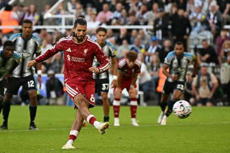 Hasil Newcastle Vs Liverpool: Penalti Szoboszlai Selamatkan Debut Iraola