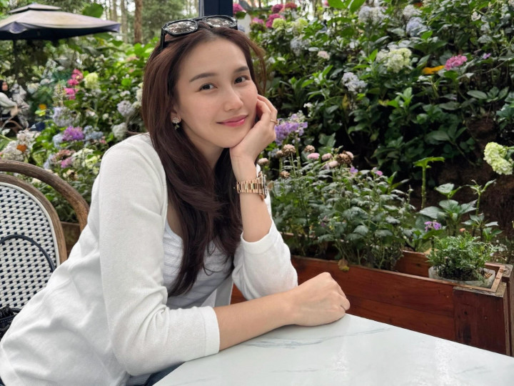 Ayu Ting Ting Minta Candaan Pindah dari Depok Dihentikan, Ajak Netizen Bantu Korban Bencana