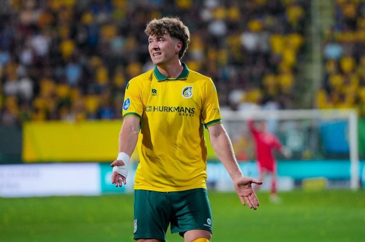 Ole Romeny Kena Sanksi KNVB, Diskors Tiga Pertandingan
