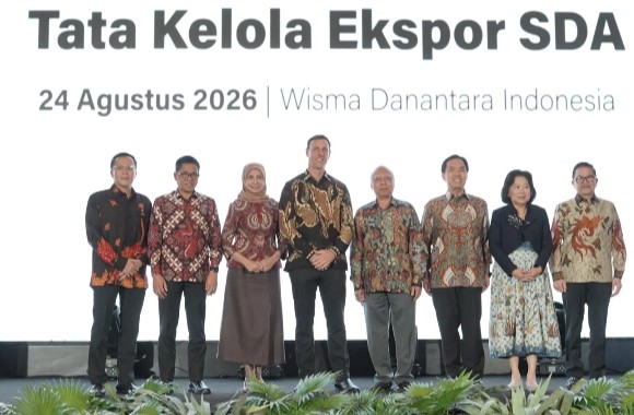 Jajaran direksi dan komisaris PT Danantara Sumberdaya Indonesia. Foto: dok Danantara. 