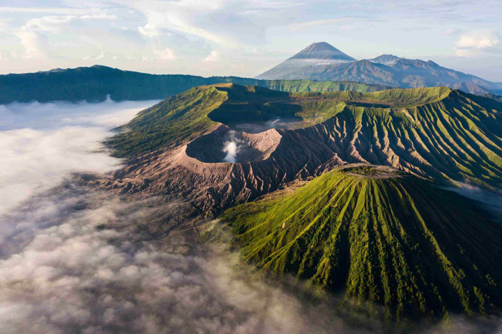 Bagaimana Pulau Vulkanik Terbentuk? Begini Prosesnya di Balik Erupsi Anak Krakatau