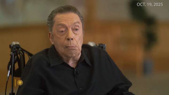Sebelum Meninggal Dunia, Aktor Tim Curry Sempat Berjuang Lawan Stroke Berat