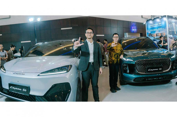 Lepas Boyong L8 PHEV dan E4 EV di GIIAS Surabaya 2026