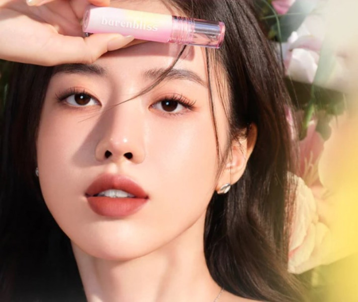 Bibir Gelap? Ini 5 Nude Lipstick Gemoy Anti Pucat!