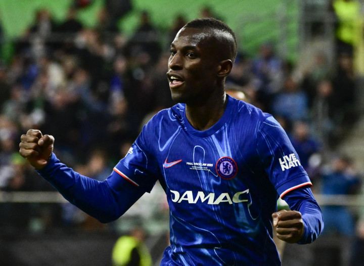 Aston Villa Sepakat Rekrut Nicolas Jackson dari Chelsea Rp1,5 Triliun