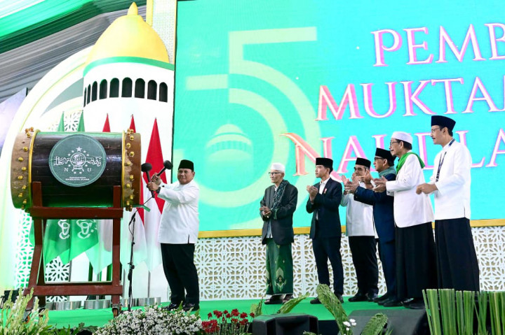 ​Presiden Prabowo Tabuh Beduk Resmi Buka Muktamar ke-35 Nahdlatul Ulama