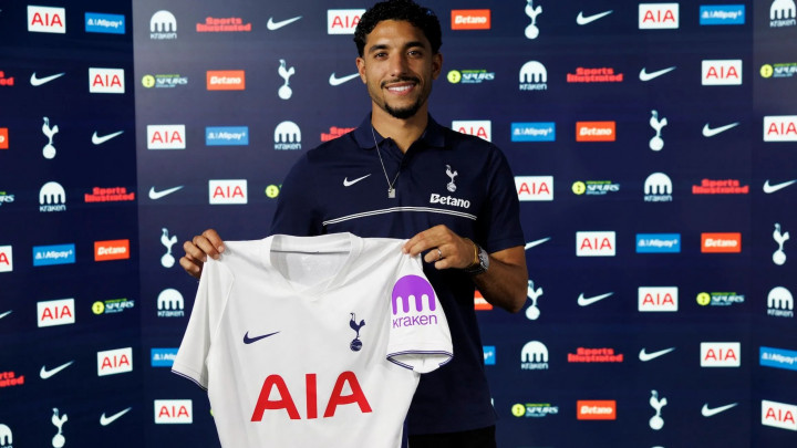 Tersingkir di Manchester City, Omar Marmoush Resmi Gabung Tottenham