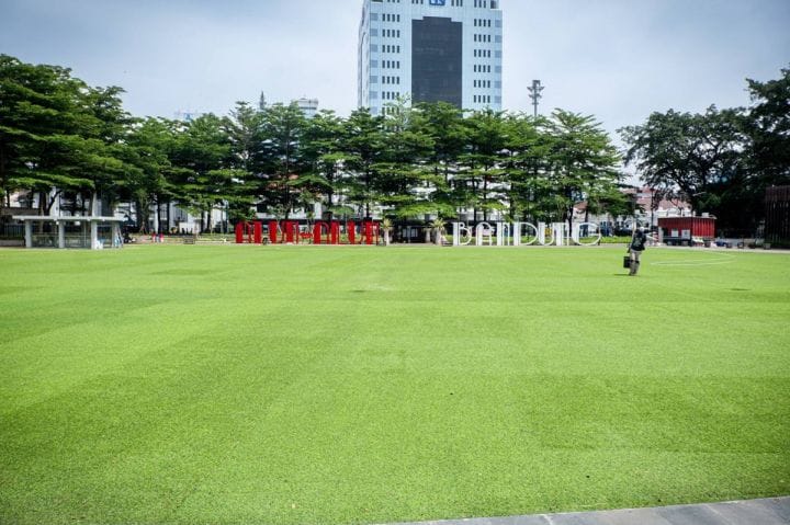 Pesta Rakyat 17-an di Alun-Alun Bandung, Farhan Ajak Warga Seseruan Bareng