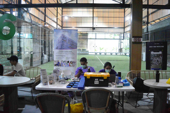 Padel 17an Medcom.id Hadirkan Cek Varises Gratis dari Brawijaya Hospital. (Foto: Albika/Medcom.id)