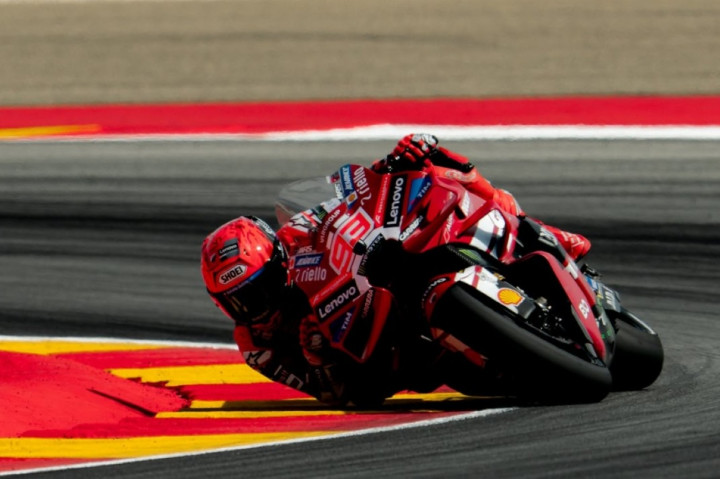 Hasil Sprint MotoGP Aragon: Marc Marquez Menang, Bezzecchi Start Terdepan
