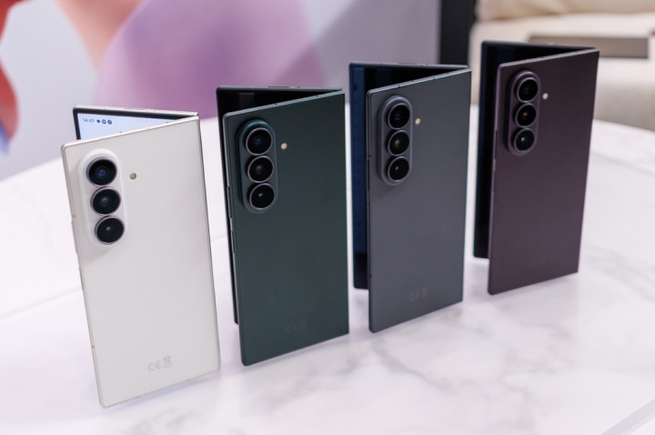 Galaxy Z Fold 8 Ultra Gagal Uji Durabilitas JerryRigEverything