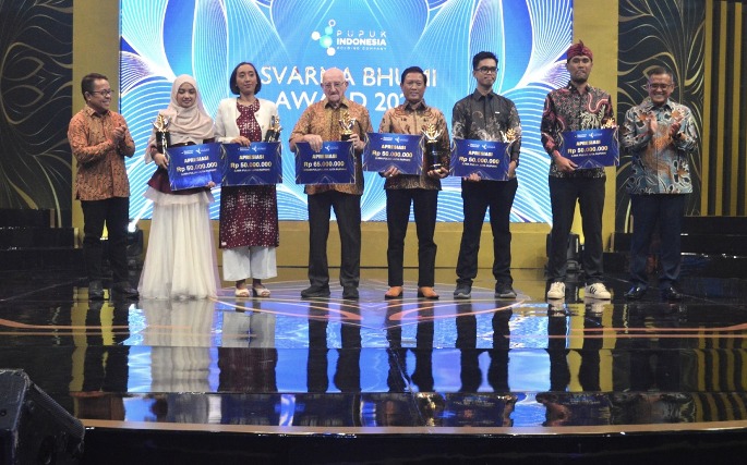 Pupuk Indonesia Anugerahkan Svarna Bhumi Award 2026 kepada 7 Pahlawan Pangan