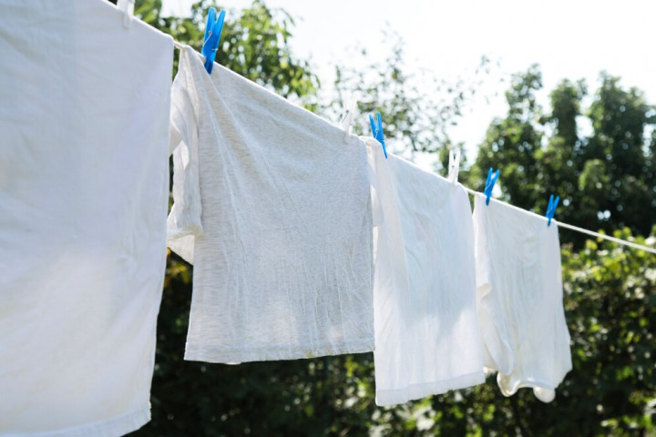 Jangan Asal Dicuci, 7 Bahan Ini Bisa Rusak jika Kena Air Panas