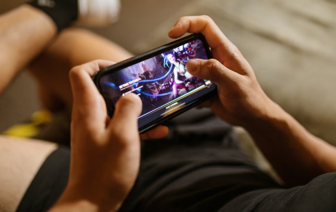 HP Android Cepat Panas Saat Main Game? Ini Cara Mengatasinya