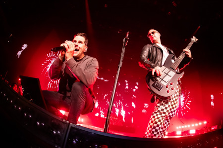 Diduga Mabuk, Fans Avenged Sevenfold Ini Curi Ambulans Usai Konser