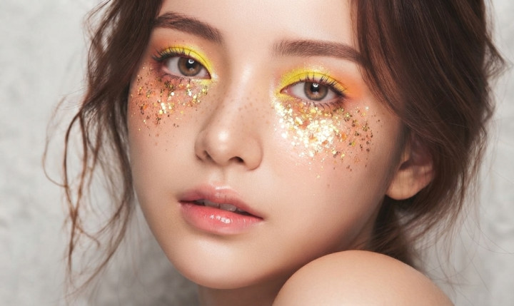 Racikan Palet Eyeshadow Paling Aesthetic Buat Daily Look, Intip Yuk!