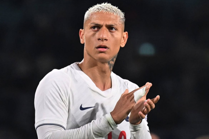 Richarlison Sepakat dengan Trabzonspor, Tottenham Belum Beri Lampu Hijau