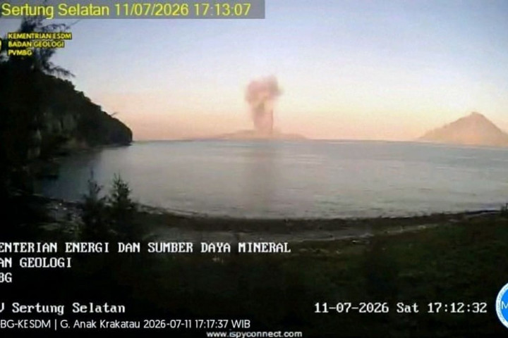 Gunung Anak Krakatau Masih Siaga, PVMBG Minta Warga Tak Panik soal Tsunami