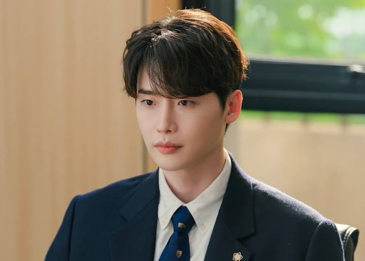 Lee Jong Suk Batal Bintangi Drakor Iseop's Romance