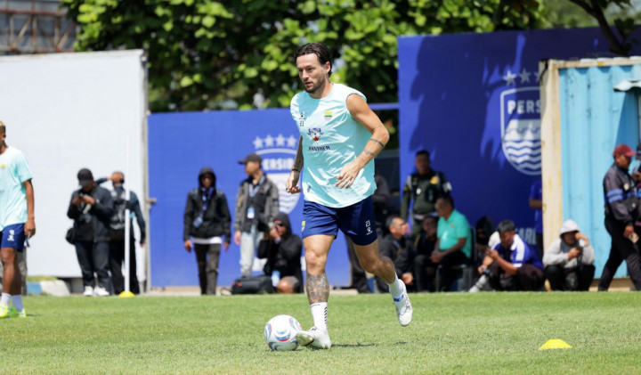 Marc Klok Punya Misi Khusus Saat Persib Hadapi PSM di Pekan