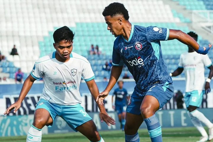 Arema FC Pesta Gol di Laga Pembuka Super League, Isenmulang Jadi Korban