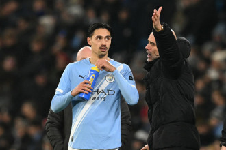 Tijjani Reijnders Disemprot Guardiola, Momen Panas di Ruang