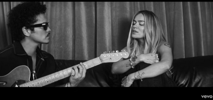 Makna Lagu “Still” Karol G & Bruno Mars: Keteguhan Cinta dan Kesetiaan