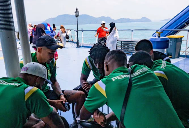 Erupsi Krakatau Tutup Bandara, Persebaya Pulang Lewat Jalur Laut dan Darat