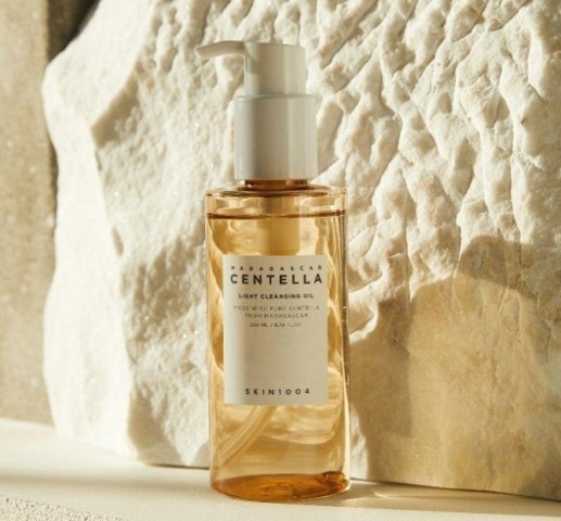 Ini 4 Cleansing Oil Plant-Based yang Aman Pol Tanpa Bikin Iritasi