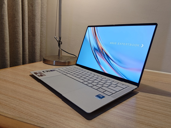 Pengalaman 3 Bulan Pakai Asus ExpertBook Ultra