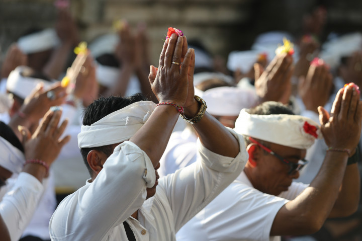 ​Melihat Perayaan Tumpek Uye di Uluwatu
