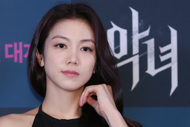 Kim Ok Bin Umumkan Kehamilan Pertama di Instagram