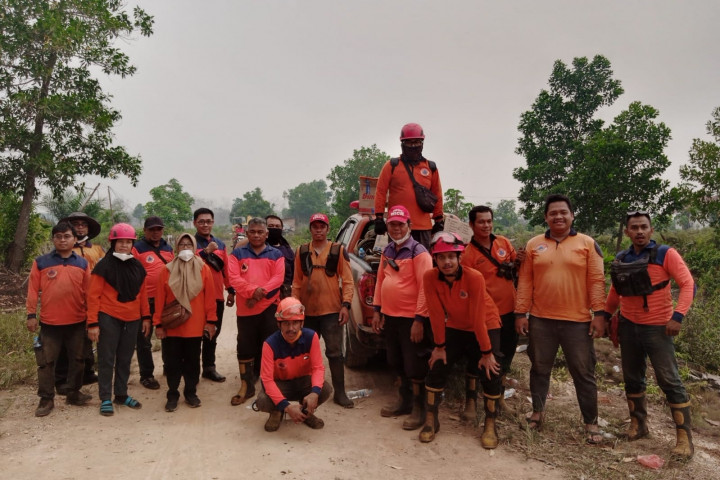 BPBD Kalbar Berlomba dengan Angin Demi Padamkan Karhutla