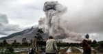 Gunung Api Indonesia Kembali Aktif Bersamaan, 5 di Antaranya Berstatus Siaga