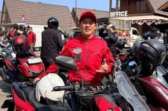 Mantan Rival Rossi, Ahmad Jayadi, Girang Touring Bareng Jurnalis