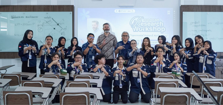 Buktikan Kualitas Global, Mahasiswa UPITRA Kritis Diskusi Bareng Pakar Waseda University