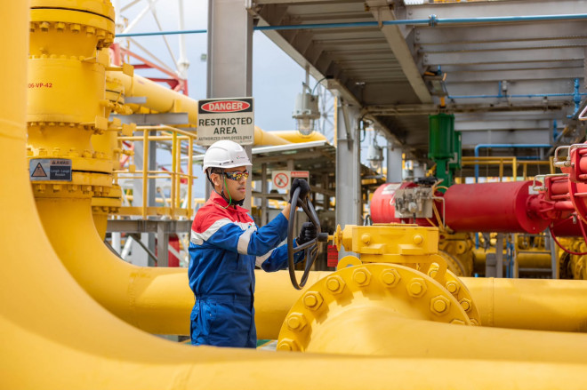 Nusantara Regas (NR) bersama PT PGAS Solution (PGN Solution) memperkuat ketahanan infrastruktur gas melalui peningkatan kesiapsiagaan penanganan keadaan darurat pada sistem pipa bawah laut.