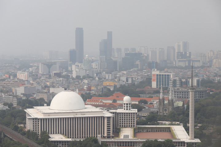 ​Polusi Udara Menyelimuti Langit Jakarta