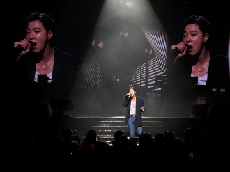Yun-ho TVXQ Bikin Mikrofon Rusak saat Konser di Jakarta