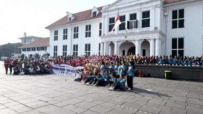 Sebanyak 500 perempuan menampilkan Tari Keroncong Nusantara di Kota Tua Jakarta. (Foto: Dok. Istimewa)