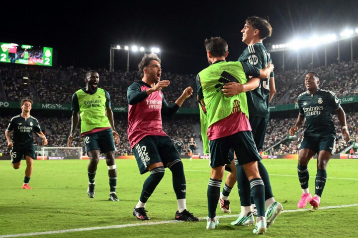 Hasil Elche vs Real Madrid: Drama Menit Akhir, Madrid Tekuk Elche 3-2 dan Tempel Barcelona